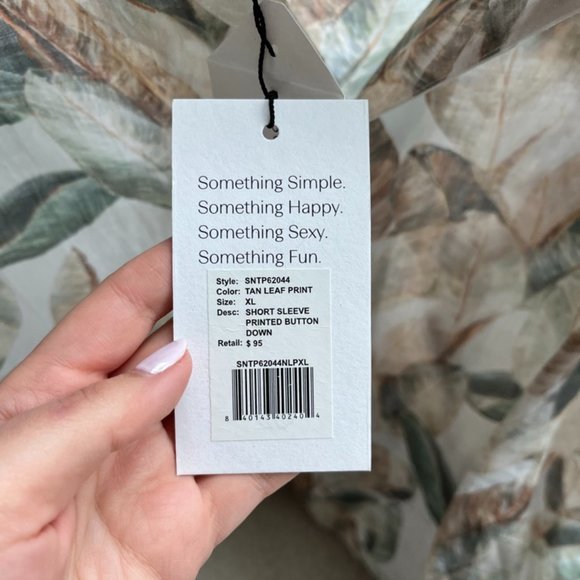 Something Navy floral - Picture 3 of 3